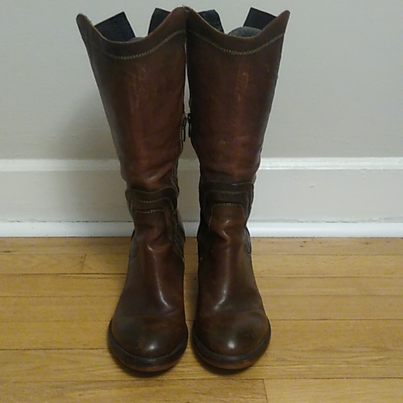 Pakros Brown Leather Boots - Picture 3 of 16
